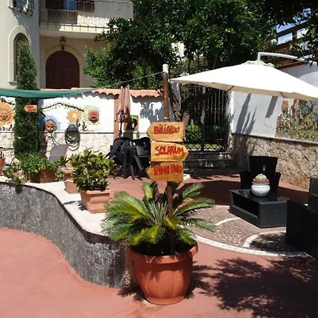 Appartement Tabor 1 Garden & Parking à Naples Extérieur photo